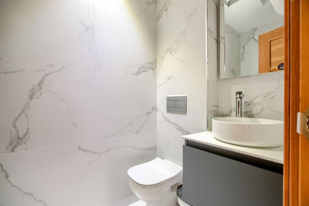 Apartment In The Center Of Madrid-Comenda-1-I エクステリア 写真